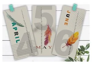 לוח שנה מעוצב, ״לוח עד״ אישי, דגם נוצות, מודפס על קרטון קראפט אפור – תמונה 4