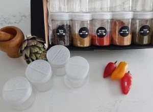סט צנצנות תבלינים במארז מתנה – תמונה 1