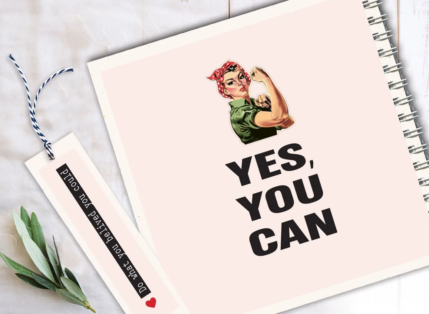 מחברת העצמה אישית ליום האשה - YES, YOU CAN