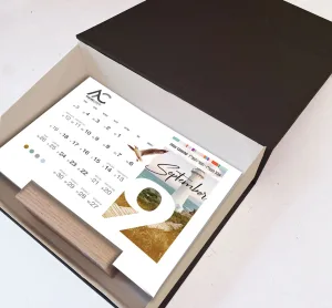 מארז לוח שנה בתוספת לוגו חברה בקופסא ממותגת – תמונה 1