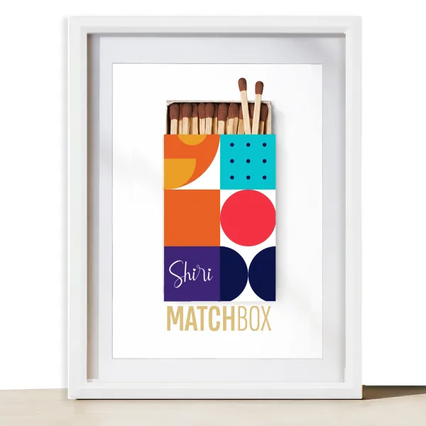 תמונה ממוסגרת גאומטרית עם שם